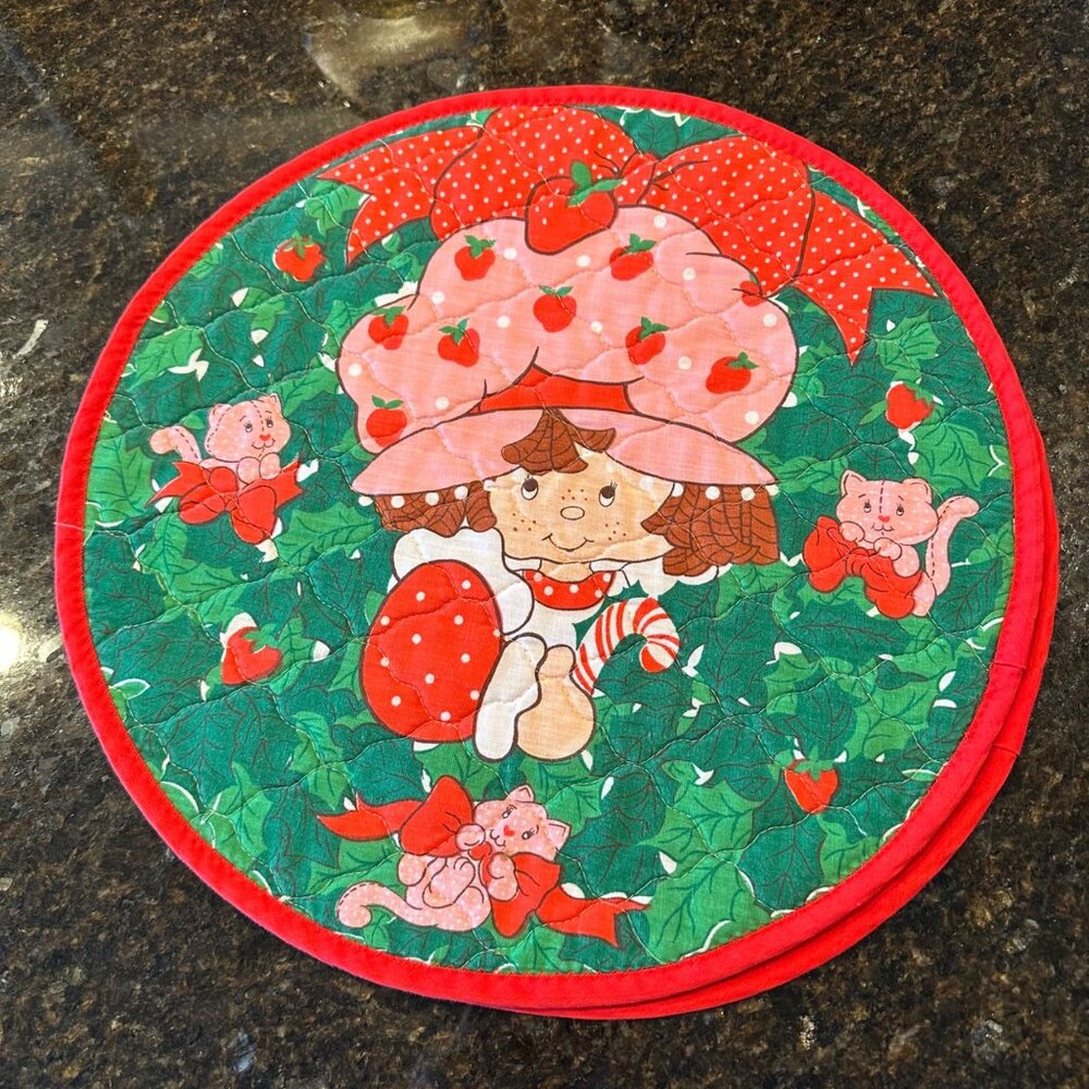 Strawberry Shortcake Vintage 80s Handmade Quilted Placemats Set of 2 16" - Picture 3 of 8